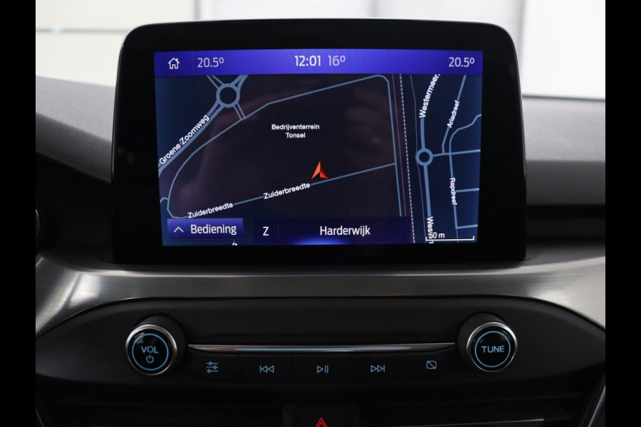 Ford Focus 1.0 EcoBoost Titanium | Trekhaak | Carplay | Navigatie | Keyless | Full LED | Parkeerhulp | Climate control | Cruise control Ford Focus 1.0 EcoBoost Titanium | Trekhaak | Carplay | Navigatie | Keyless | Full LED | Parkeerhulp | Climate control | Cruise control