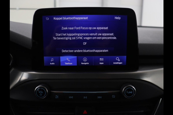 Ford Focus 1.0 EcoBoost Titanium | Trekhaak | Carplay | Navigatie | Keyless | Full LED | Parkeerhulp | Climate control | Cruise control Ford Focus 1.0 EcoBoost Titanium | Trekhaak | Carplay | Navigatie | Keyless | Full LED | Parkeerhulp | Climate control | Cruise control