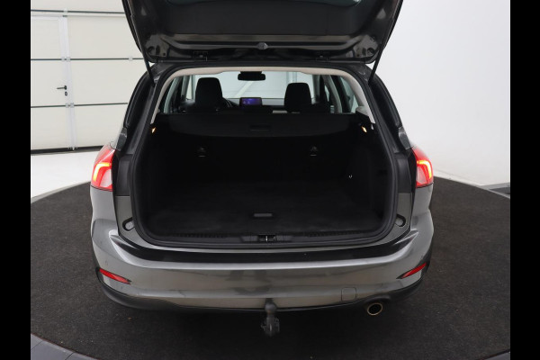 Ford Focus 1.0 EcoBoost Titanium | Trekhaak | Carplay | Navigatie | Keyless | Full LED | Parkeerhulp | Climate control | Cruise control Ford Focus 1.0 EcoBoost Titanium | Trekhaak | Carplay | Navigatie | Keyless | Full LED | Parkeerhulp | Climate control | Cruise control