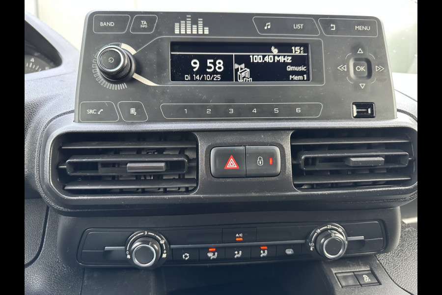 Peugeot Partner 1.6 BlueHDI EURO 6 / L1H1 / AIRCO / PARKEERSENSOREN / BLUETOOTH Peugeot Partner 1.6 BlueHDI EURO 6 / L1H1 / AIRCO / PARKEERSENSOREN / BLUETOOTH