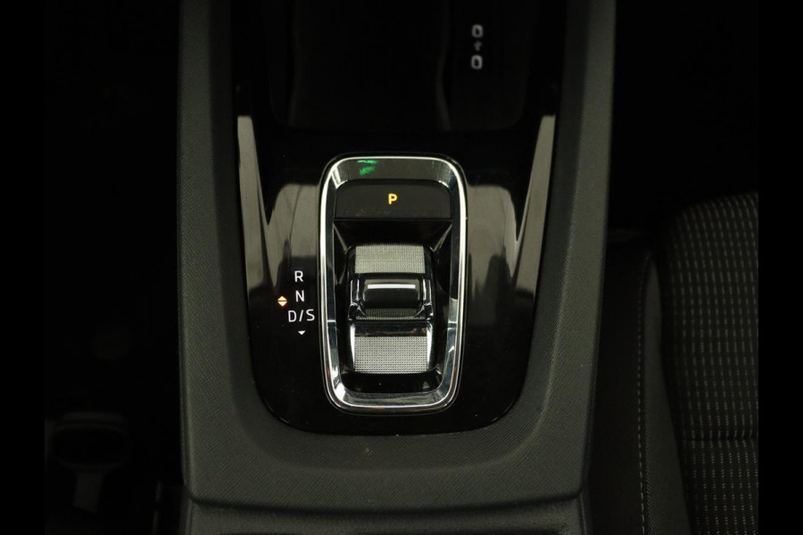 Škoda Octavia 1.0 e-TSI Business Edition | Trekhaak | Adaptive cruise | Carplay | Navigatie | Stuurverwarming | Parkeerhulp | Digital Cockpit | Full LED