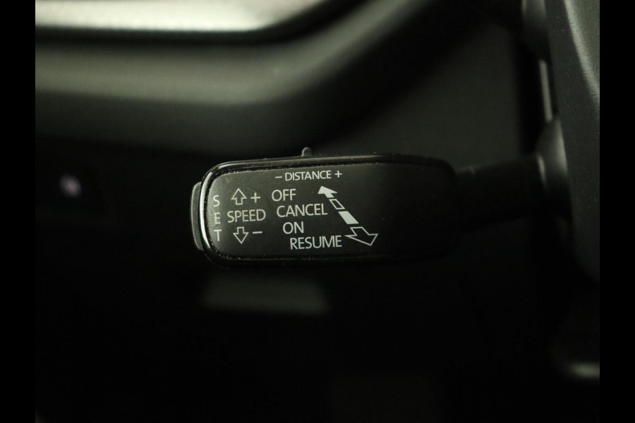 Škoda Octavia 1.0 e-TSI Business Edition | Trekhaak | Adaptive cruise | Carplay | Navigatie | Stuurverwarming | Parkeerhulp | Digital Cockpit | Full LED