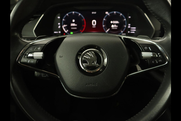 Škoda Octavia 1.0 e-TSI Business Edition | Trekhaak | Adaptive cruise | Carplay | Navigatie | Stuurverwarming | Parkeerhulp | Digital Cockpit | Full LED