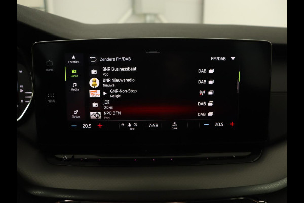 Škoda Octavia 1.0 e-TSI Business Edition | Trekhaak | Adaptive cruise | Carplay | Navigatie | Stuurverwarming | Parkeerhulp | Digital Cockpit | Full LED