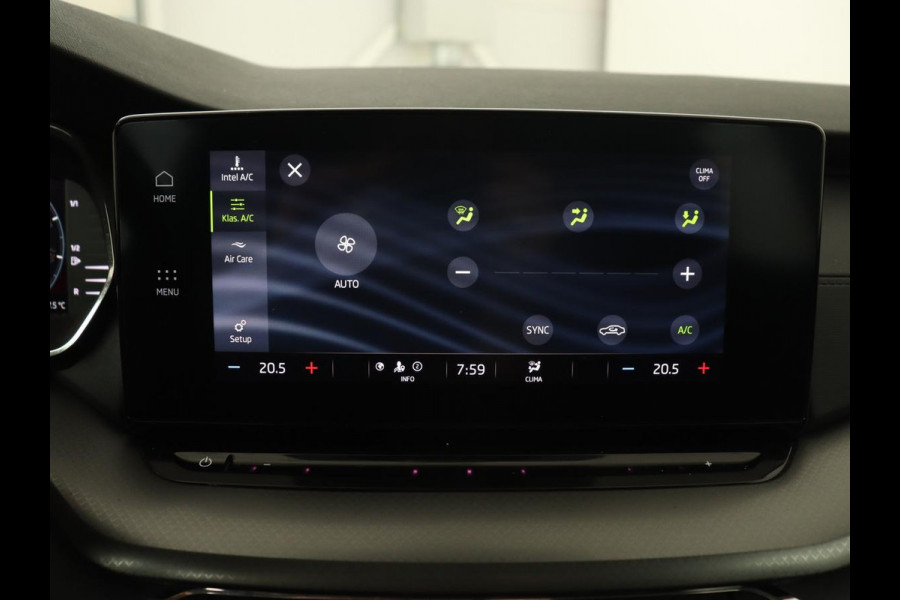 Škoda Octavia 1.0 e-TSI Business Edition | Trekhaak | Adaptive cruise | Carplay | Navigatie | Stuurverwarming | Parkeerhulp | Digital Cockpit | Full LED