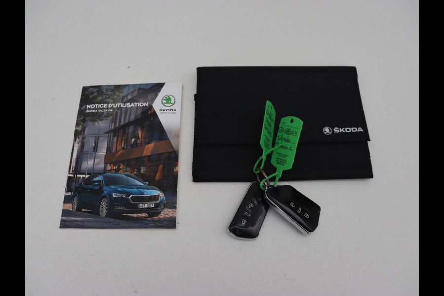 Škoda Octavia 1.0 e-TSI Business Edition | Trekhaak | Adaptive cruise | Carplay | Navigatie | Stuurverwarming | Parkeerhulp | Digital Cockpit | Full LED