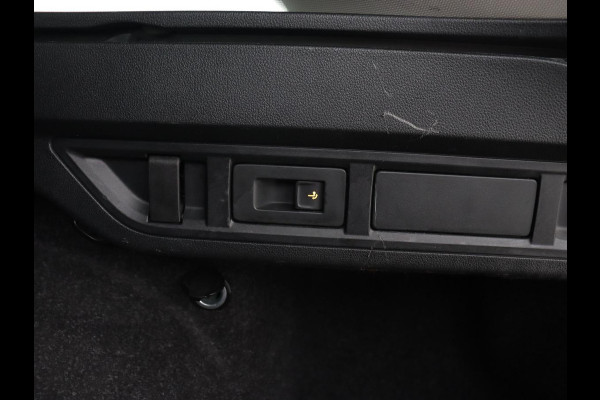 Škoda Octavia 1.0 e-TSI Business Edition | Trekhaak | Adaptive cruise | Carplay | Navigatie | Stuurverwarming | Parkeerhulp | Digital Cockpit | Full LED