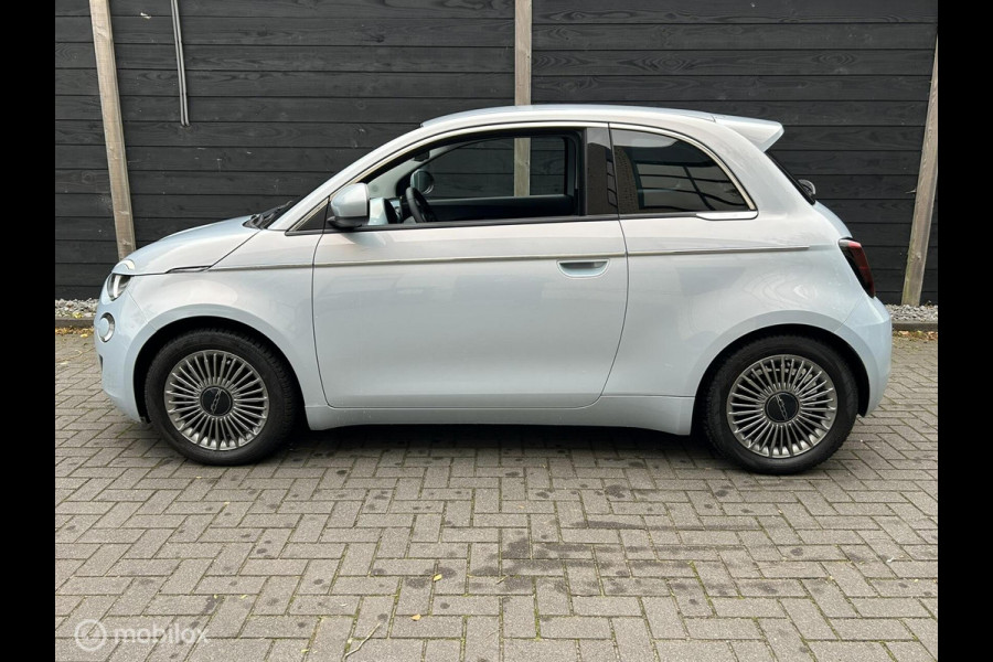Fiat 500 Urban 42 kWh Clima / LM / Carplay / Parelmoer lak / 8.875 KM!!!