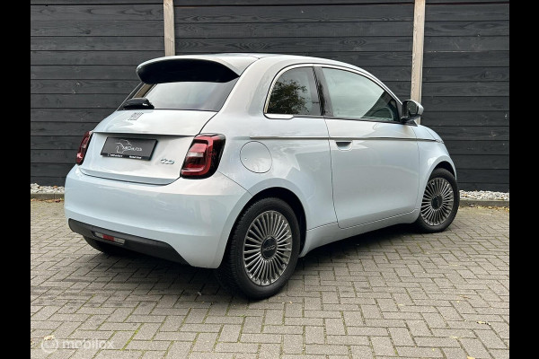 Fiat 500 Urban 42 kWh Clima / LM / Carplay / Parelmoer lak / 8.875 KM!!!