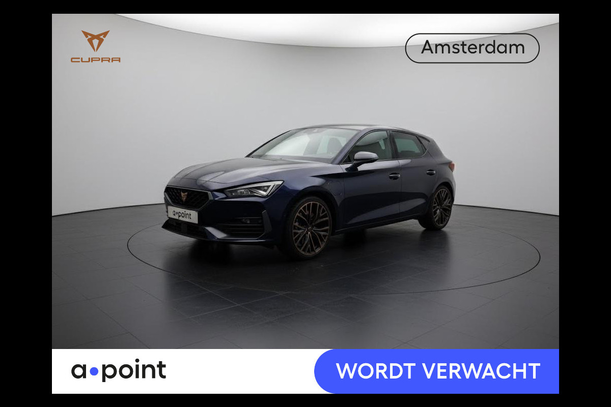 CUPRA Leon 1.4 e-Hybrid VZ Performance 245pk | Adaptieve cruise controle | Stoelverwarming | 19 inch lichtmetalen velgen | Sportstoelen CUPRA Leon 1.4 e-Hybrid VZ Performance 245pk | Adaptieve cruise controle | Stoelverwarming | 19 inch lichtmetalen velgen | Sportstoelen