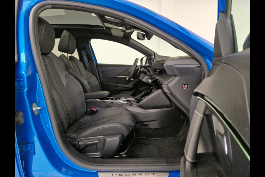 Peugeot 208 Hybrid 136 e-DCS6 GT | Automaat | Panoramadak | Draadloze telefoonlader | Achteruitrijcamera Peugeot 208 Hybrid 136 e-DCS6 GT | Automaat | Panoramadak | Draadloze telefoonlader | Achteruitrijcamera