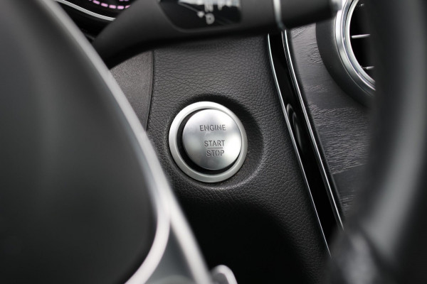 Mercedes-Benz C-Klasse Coupé 180 AMG *Pano*Camera*Magno kleur*Multibeam*