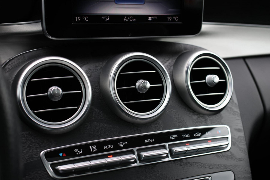 Mercedes-Benz C-Klasse Coupé 180 AMG *Pano*Camera*Magno kleur*Multibeam*