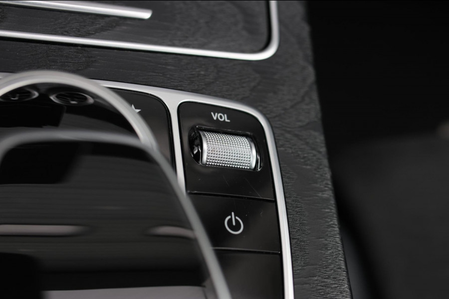 Mercedes-Benz C-Klasse Coupé 180 AMG *Pano*Camera*Magno kleur*Multibeam*