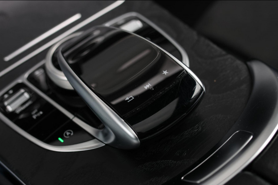 Mercedes-Benz C-Klasse Coupé 180 AMG *Pano*Camera*Magno kleur*Multibeam*