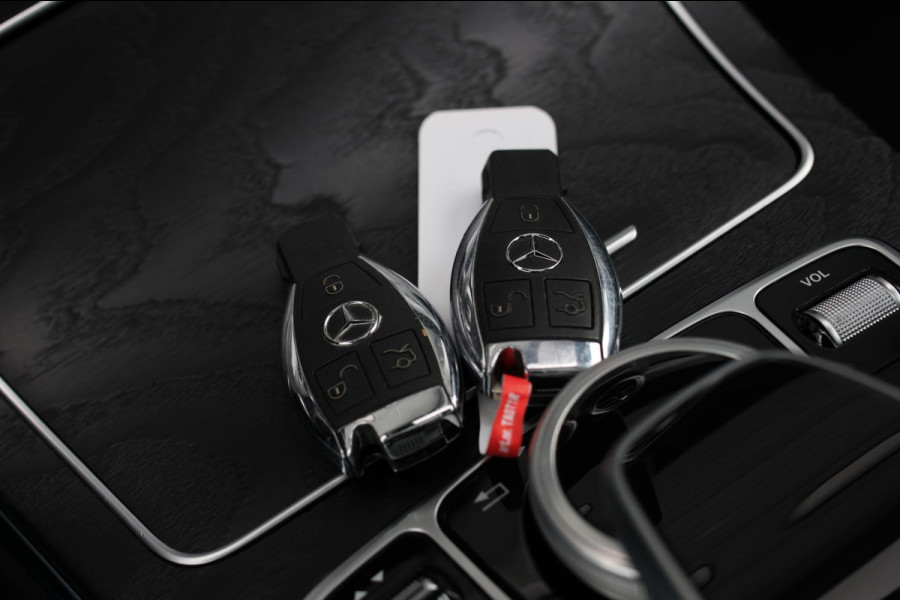 Mercedes-Benz C-Klasse Coupé 180 AMG *Pano*Camera*Magno kleur*Multibeam*
