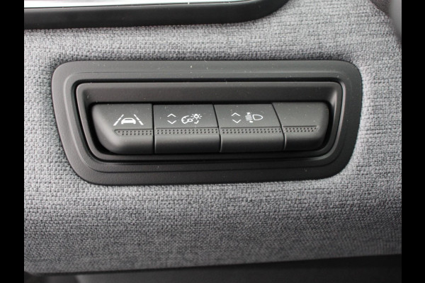 Mitsubishi Colt 1.6 HEV Automaat Intense | DEMO ! | Navigatie d.m.v. Apple Carplay/Android Auto Camera Climate Control Cruise Control Lichtmetalen velgen Extra Getint Glas Digitale Cockpit