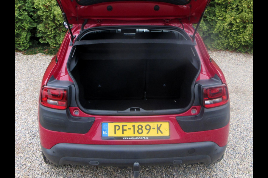 Citroën C4 Cactus 1.2 PureTech Shine *Navigatie*Trekhaak* Citroën C4 Cactus 1.2 PureTech Shine *Navigatie*Trekhaak*