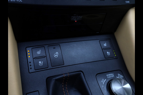 Lexus RC 300h F SPORT Line | Mark Levinson | Stoelventilatie | Safety Pac Lexus RC 300h F SPORT Line | Mark Levinson | Stoelventilatie | Safety Pac