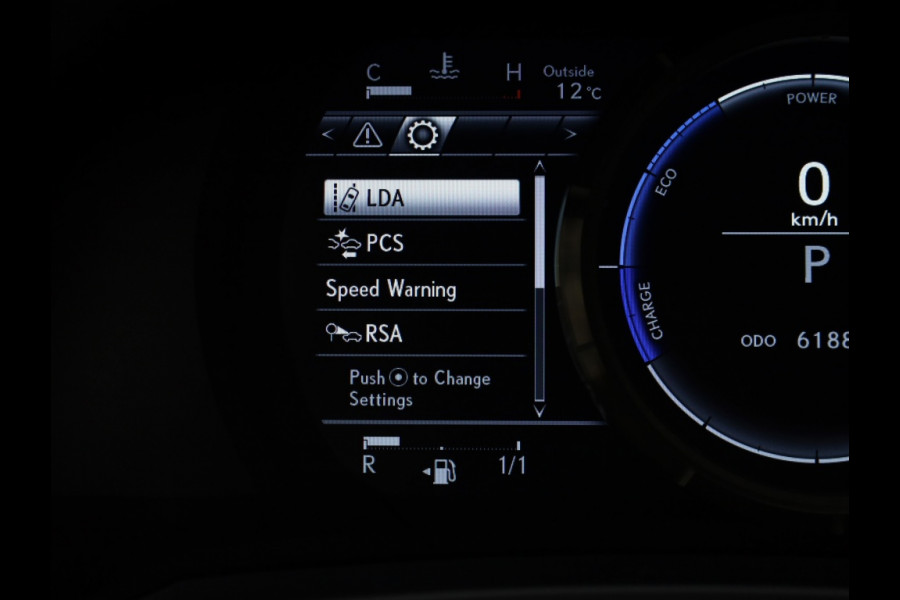 Lexus RC 300h F SPORT Line | Mark Levinson | Stoelventilatie | Safety Pac Lexus RC 300h F SPORT Line | Mark Levinson | Stoelventilatie | Safety Pac