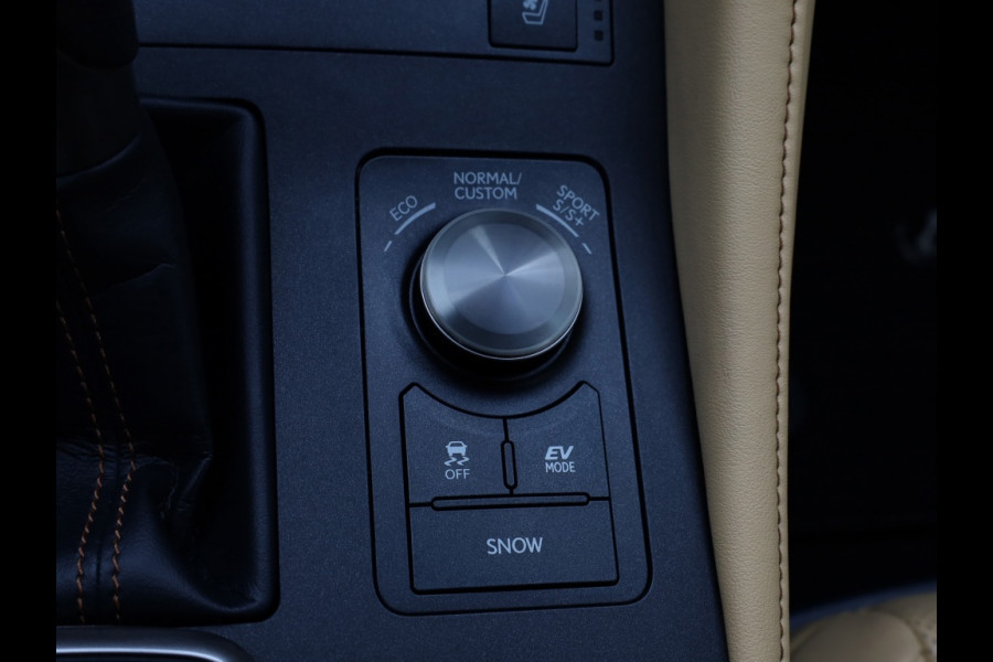 Lexus RC 300h F SPORT Line | Mark Levinson | Stoelventilatie | Safety Pac Lexus RC 300h F SPORT Line | Mark Levinson | Stoelventilatie | Safety Pac