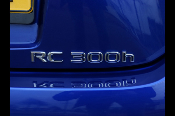 Lexus RC 300h F SPORT Line | Mark Levinson | Stoelventilatie | Safety Pac Lexus RC 300h F SPORT Line | Mark Levinson | Stoelventilatie | Safety Pac