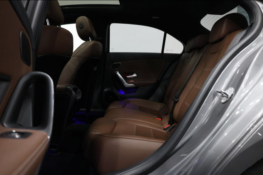 Mercedes-Benz A-Klasse 250 e AMG Line LED/SFEER/PANORAMADAK/LEER+S.VERWARMING+MEMORY/19"LMV/360 CAM/LINE/ACC/ECC/12 MDN GARANTIE! Mercedes-Benz A-Klasse 250 e AMG Line LED/SFEER/PANORAMADAK/LEER+S.VERWARMING+MEMORY/19"LMV/360 CAM/LINE/ACC/ECC/12 MDN GARANTIE!