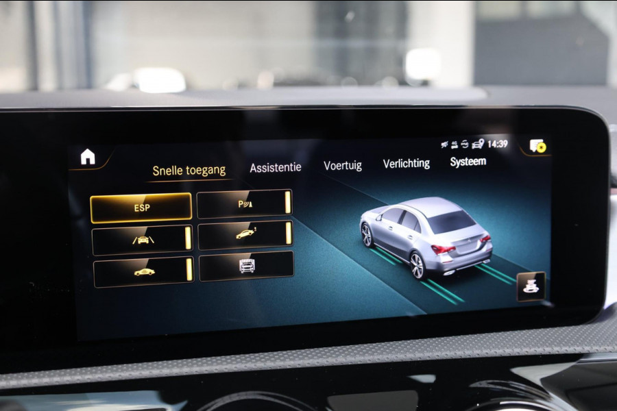 Mercedes-Benz A-Klasse 250 e AMG Line LED/SFEER/PANORAMADAK/LEER+S.VERWARMING+MEMORY/19"LMV/360 CAM/LINE/ACC/ECC/12 MDN GARANTIE! Mercedes-Benz A-Klasse 250 e AMG Line LED/SFEER/PANORAMADAK/LEER+S.VERWARMING+MEMORY/19"LMV/360 CAM/LINE/ACC/ECC/12 MDN GARANTIE!
