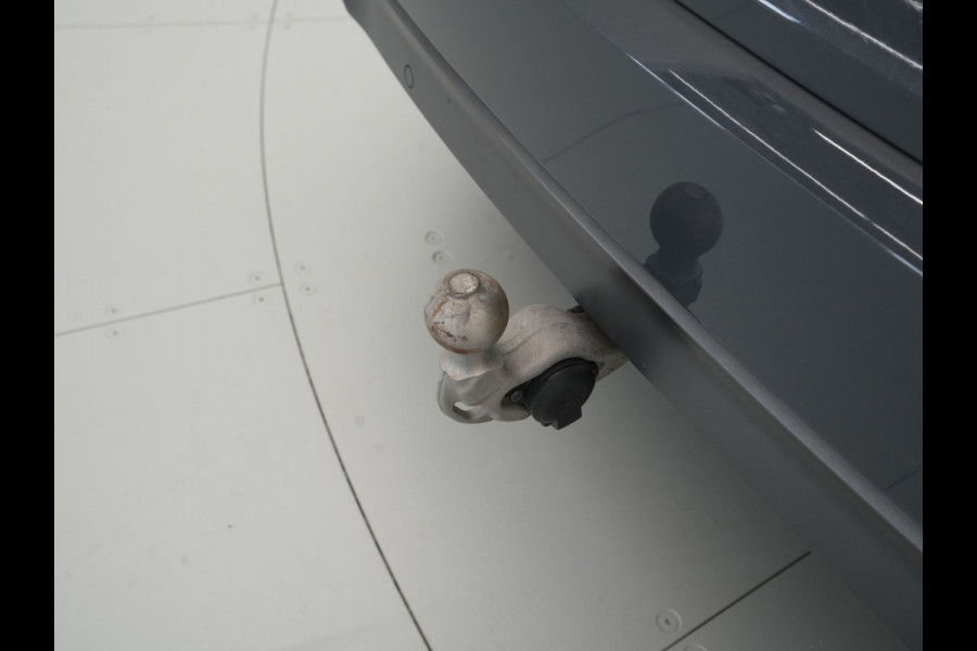Seat Tarraco 1.5 TSI 150pk DSG FR Business Intense Panoramadak Navigatie Trekhaak Stoelverwarming v + a