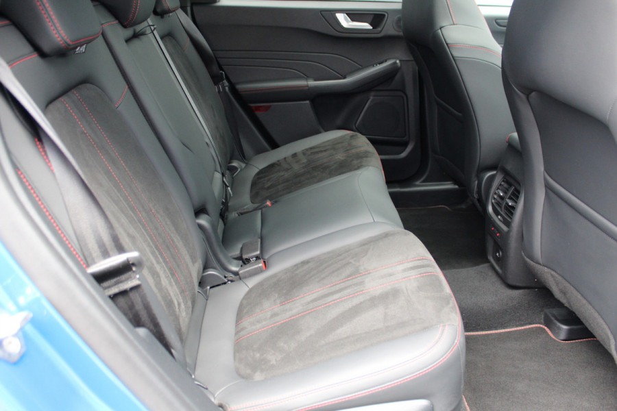 Ford Kuga 2.5-243pk PHEV ST-Line X. 2100kg trekgewicht ! Nieuw Model ! Van €. 54.937,- voor €. 43.735,- ! Trekgewicht van 2.100kg ! Elektr. verstelb. AGR stoelen voor, Stoel-, stuur-, voorraam- en achterbank verwarming, Elektr. panorama/schuif-kanteldak , Trekhaak wegklapbaar, Ford Kuga 2.5-243pk PHEV ST-Line X. 2100kg trekgewicht ! Nieuw Model ! Van €. 54.937,- voor €. 43.735,- ! Trekgewicht van 2.100kg ! Elektr. verstelb. AGR stoelen voor, Stoel-, stuur-, voorraam- en achterbank verwarming, Elektr. panorama/schuif-kanteldak , Trekhaak wegklapbaar,