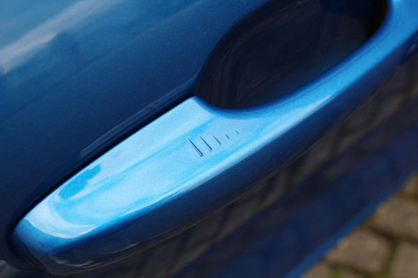 Ford Kuga 2.5-243pk PHEV ST-Line X. 2100kg trekgewicht ! Nieuw Model ! Van €. 54.937,- voor €. 43.735,- ! Trekgewicht van 2.100kg ! Elektr. verstelb. AGR stoelen voor, Stoel-, stuur-, voorraam- en achterbank verwarming, Elektr. panorama/schuif-kanteldak , Trekhaak wegklapbaar, Ford Kuga 2.5-243pk PHEV ST-Line X. 2100kg trekgewicht ! Nieuw Model ! Van €. 54.937,- voor €. 43.735,- ! Trekgewicht van 2.100kg ! Elektr. verstelb. AGR stoelen voor, Stoel-, stuur-, voorraam- en achterbank verwarming, Elektr. panorama/schuif-kanteldak , Trekhaak wegklapbaar,