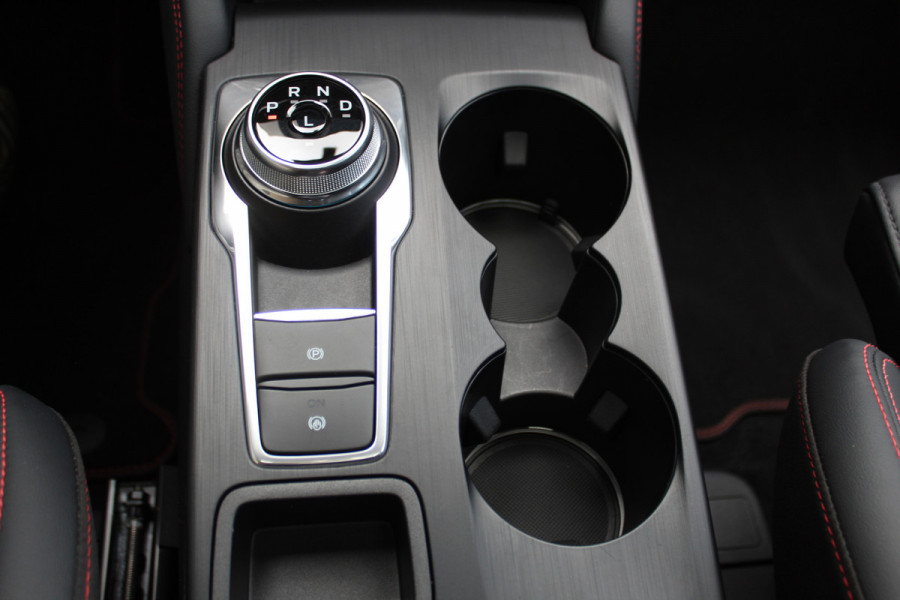 Ford Kuga 2.5-243pk PHEV ST-Line X. 2100kg trekgewicht ! Nieuw Model ! Van €. 54.937,- voor €. 43.735,- ! Trekgewicht van 2.100kg ! Elektr. verstelb. AGR stoelen voor, Stoel-, stuur-, voorraam- en achterbank verwarming, Elektr. panorama/schuif-kanteldak , Trekhaak wegklapbaar, Ford Kuga 2.5-243pk PHEV ST-Line X. 2100kg trekgewicht ! Nieuw Model ! Van €. 54.937,- voor €. 43.735,- ! Trekgewicht van 2.100kg ! Elektr. verstelb. AGR stoelen voor, Stoel-, stuur-, voorraam- en achterbank verwarming, Elektr. panorama/schuif-kanteldak , Trekhaak wegklapbaar,