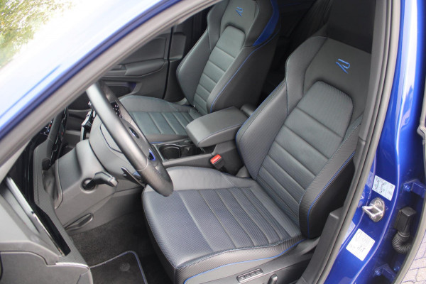 Volkswagen Golf 2.0 TSI 4Motion R ABT 384pk | Pano | Akrapovic | Leder | HK | HUD Volkswagen Golf 2.0 TSI 4Motion R ABT 384pk | Pano | Akrapovic | Leder | HK | HUD