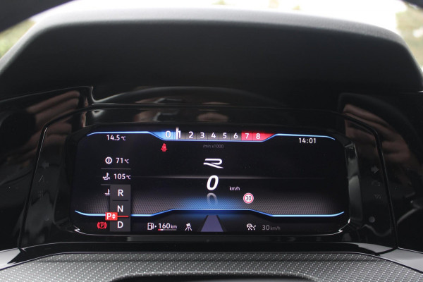 Volkswagen Golf 2.0 TSI 4Motion R ABT 384pk | Pano | Akrapovic | Leder | HK | HUD Volkswagen Golf 2.0 TSI 4Motion R ABT 384pk | Pano | Akrapovic | Leder | HK | HUD