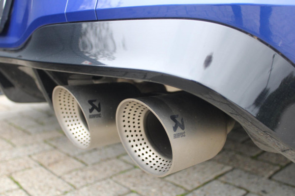 Volkswagen Golf 2.0 TSI 4Motion R ABT 384pk | Pano | Akrapovic | Leder | HK | HUD Volkswagen Golf 2.0 TSI 4Motion R ABT 384pk | Pano | Akrapovic | Leder | HK | HUD