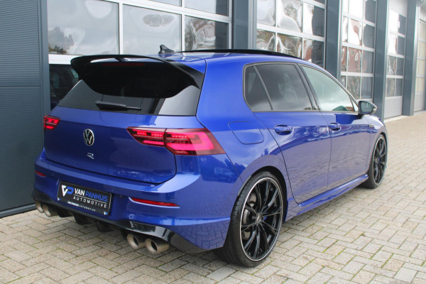 Volkswagen Golf 2.0 TSI 4Motion R ABT 384pk | Pano | Akrapovic | Leder | HK | HUD Volkswagen Golf 2.0 TSI 4Motion R ABT 384pk | Pano | Akrapovic | Leder | HK | HUD