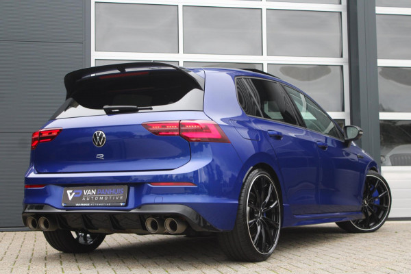 Volkswagen Golf 2.0 TSI 4Motion R ABT 384pk | Pano | Akrapovic | Leder | HK | HUD Volkswagen Golf 2.0 TSI 4Motion R ABT 384pk | Pano | Akrapovic | Leder | HK | HUD