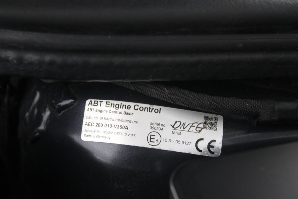 Volkswagen Golf 2.0 TSI 4Motion R ABT 384pk | Pano | Akrapovic | Leder | HK | HUD Volkswagen Golf 2.0 TSI 4Motion R ABT 384pk | Pano | Akrapovic | Leder | HK | HUD