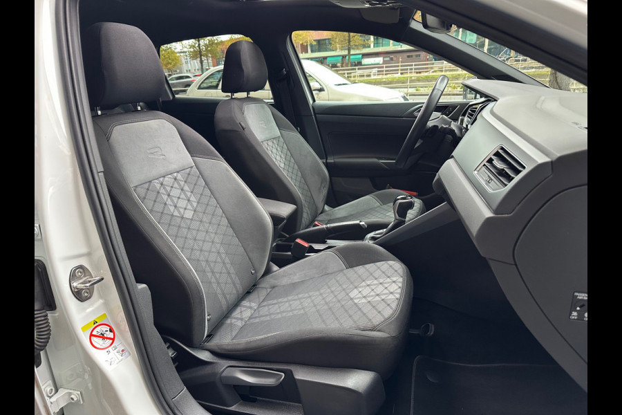 Volkswagen Polo 1.0 TSI R-Line Business Aut Navi Camera Carplay Pano Volkswagen Polo 1.0 TSI R-Line Business Aut Navi Camera Carplay Pano