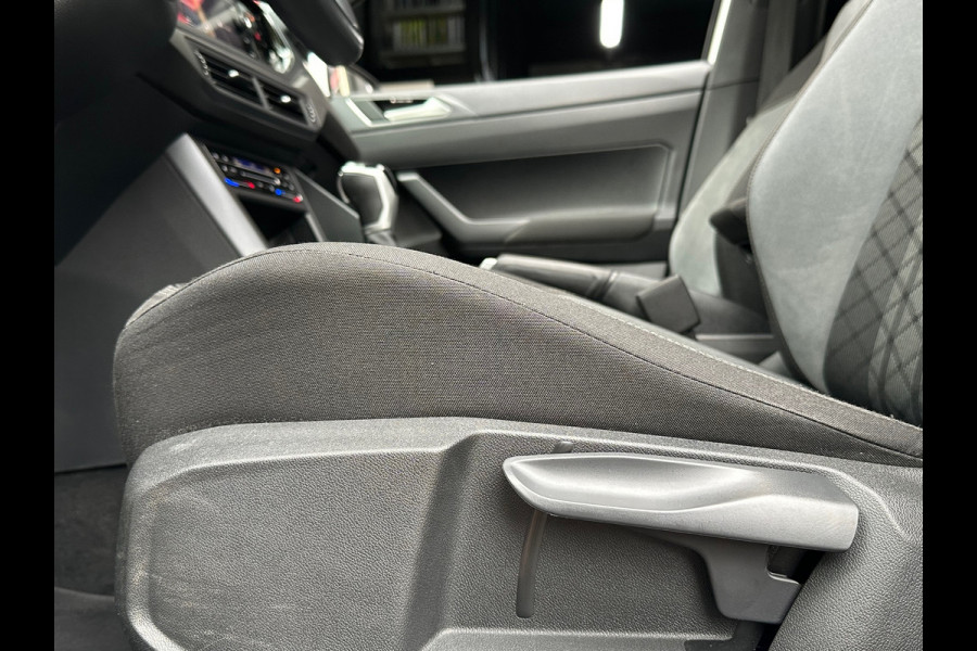 Volkswagen Polo 1.0 TSI R-Line Business Aut Navi Camera Carplay Pano Volkswagen Polo 1.0 TSI R-Line Business Aut Navi Camera Carplay Pano
