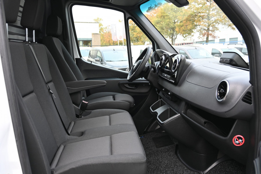 Mercedes-Benz Sprinter 317 CDI L2H2 Pro HD Navigatie, Winterpakket, Geveerde stoel, Etc. Mercedes-Benz Sprinter 317 CDI L2H2 Pro HD Navigatie, Winterpakket, Geveerde stoel, Etc.