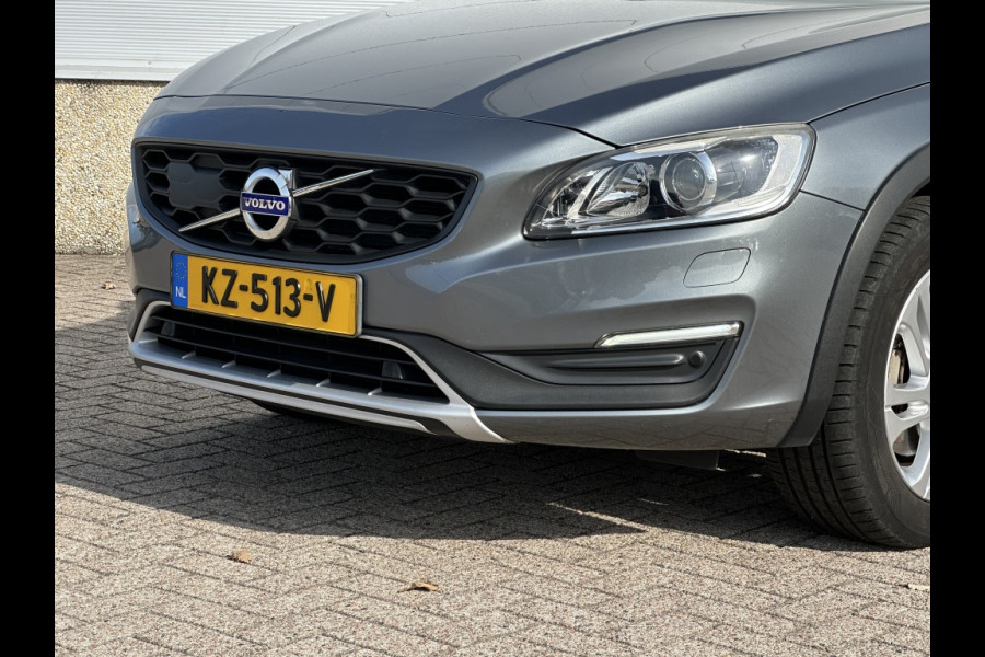 Volvo S60 Cross Country 2.0 T5 AWD Momentum Volvo S60 Cross Country 2.0 T5 AWD Momentum