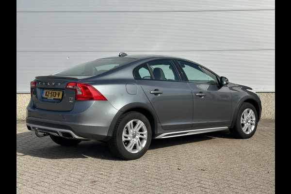 Volvo S60 Cross Country 2.0 T5 AWD Momentum Volvo S60 Cross Country 2.0 T5 AWD Momentum
