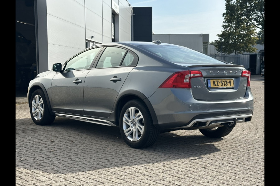 Volvo S60 Cross Country 2.0 T5 AWD Momentum Volvo S60 Cross Country 2.0 T5 AWD Momentum