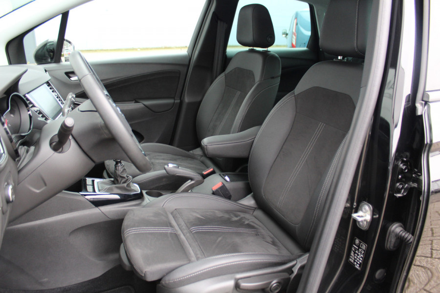 Opel Crossland 1.2 Turbo Elegance Mooie en luxe hoogzitter met weinig km's ! Volautm. airco dual, cruise control, camera, comfortstoelen, metallic lak,  LM wielen, navigatie, telefoonvoorb., LED verlichting  etc. Opel Crossland 1.2 Turbo Elegance Mooie en luxe hoogzitter met weinig km's ! Volautm. airco dual, cruise control, camera, comfortstoelen, metallic lak,  LM wielen, navigatie, telefoonvoorb., LED verlichting  etc.