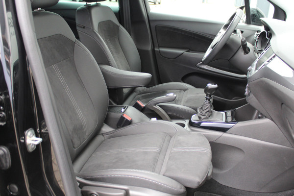 Opel Crossland 1.2 Turbo Elegance Mooie en luxe hoogzitter met weinig km's ! Volautm. airco dual, cruise control, camera, comfortstoelen, metallic lak,  LM wielen, navigatie, telefoonvoorb., LED verlichting  etc. Opel Crossland 1.2 Turbo Elegance Mooie en luxe hoogzitter met weinig km's ! Volautm. airco dual, cruise control, camera, comfortstoelen, metallic lak,  LM wielen, navigatie, telefoonvoorb., LED verlichting  etc.