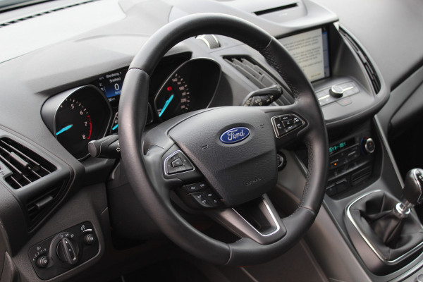 Ford Kuga 1.5 120 pk EcoBoost Trend Ultimate 1800kg Trekgewicht, Trekhaak, Lm velgen, Navigatie Ford Kuga 1.5 120 pk EcoBoost Trend Ultimate 1800kg Trekgewicht, Trekhaak, Lm velgen, Navigatie