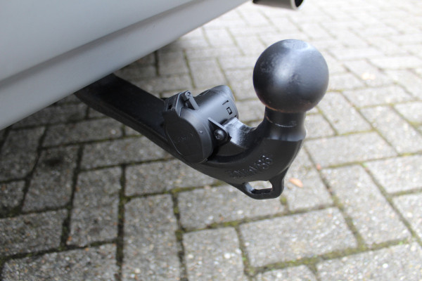 Ford Kuga 1.5 120 pk EcoBoost Trend Ultimate 1800kg Trekgewicht, Trekhaak, Lm velgen, Navigatie Ford Kuga 1.5 120 pk EcoBoost Trend Ultimate 1800kg Trekgewicht, Trekhaak, Lm velgen, Navigatie