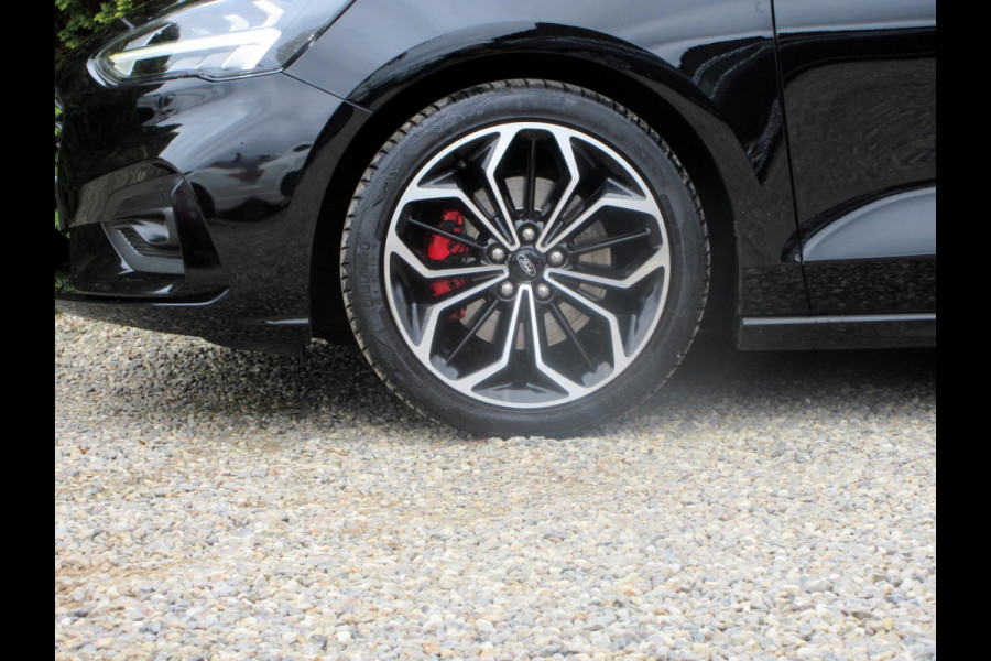 Ford FOCUS Wagon 1.5 EcoBoost ST Line X Business Automaat Ford FOCUS Wagon 1.5 EcoBoost ST Line X Business Automaat