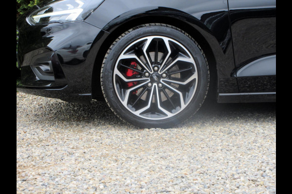 Ford FOCUS Wagon 1.5 EcoBoost ST Line X Business Automaat Ford FOCUS Wagon 1.5 EcoBoost ST Line X Business Automaat